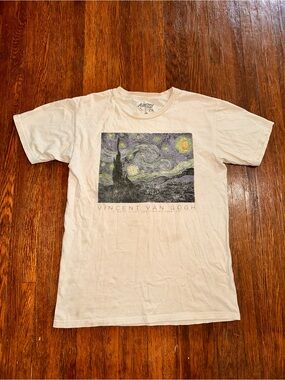 Men’s Medium Artist’s Series Starry Night Vincent Van Gogh Graphic Shirt